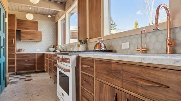 Mid-Century Modern Kitchen Cabinets: What to Look for Before You Buy